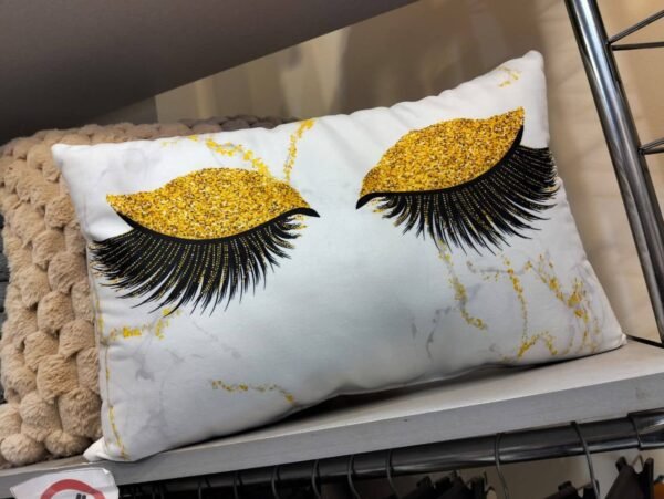 Chic Eyelash Velvet Cushion Set